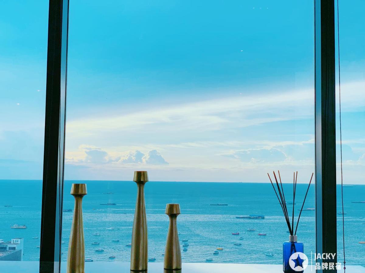 פאטאיה The Base Seaview Holiday Inn מראה חיצוני תמונה