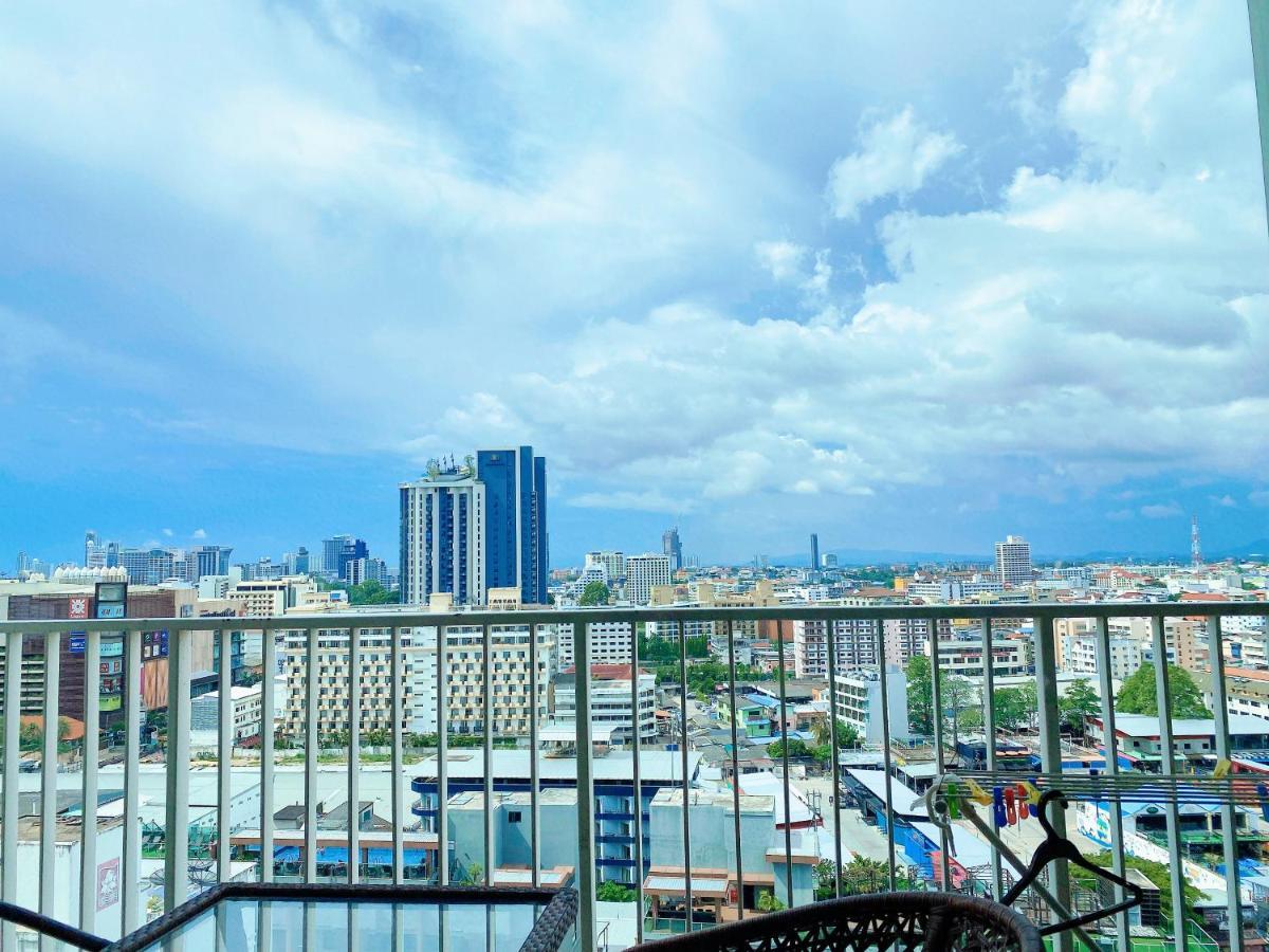 פאטאיה The Base Seaview Holiday Inn מראה חיצוני תמונה