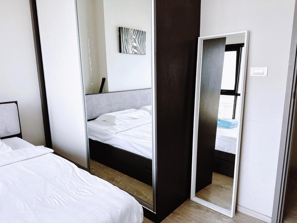 פאטאיה The Base Seaview Holiday Inn מראה חיצוני תמונה