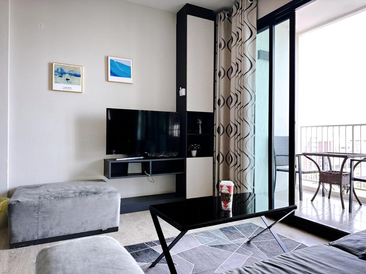 פאטאיה The Base Seaview Holiday Inn מראה חיצוני תמונה