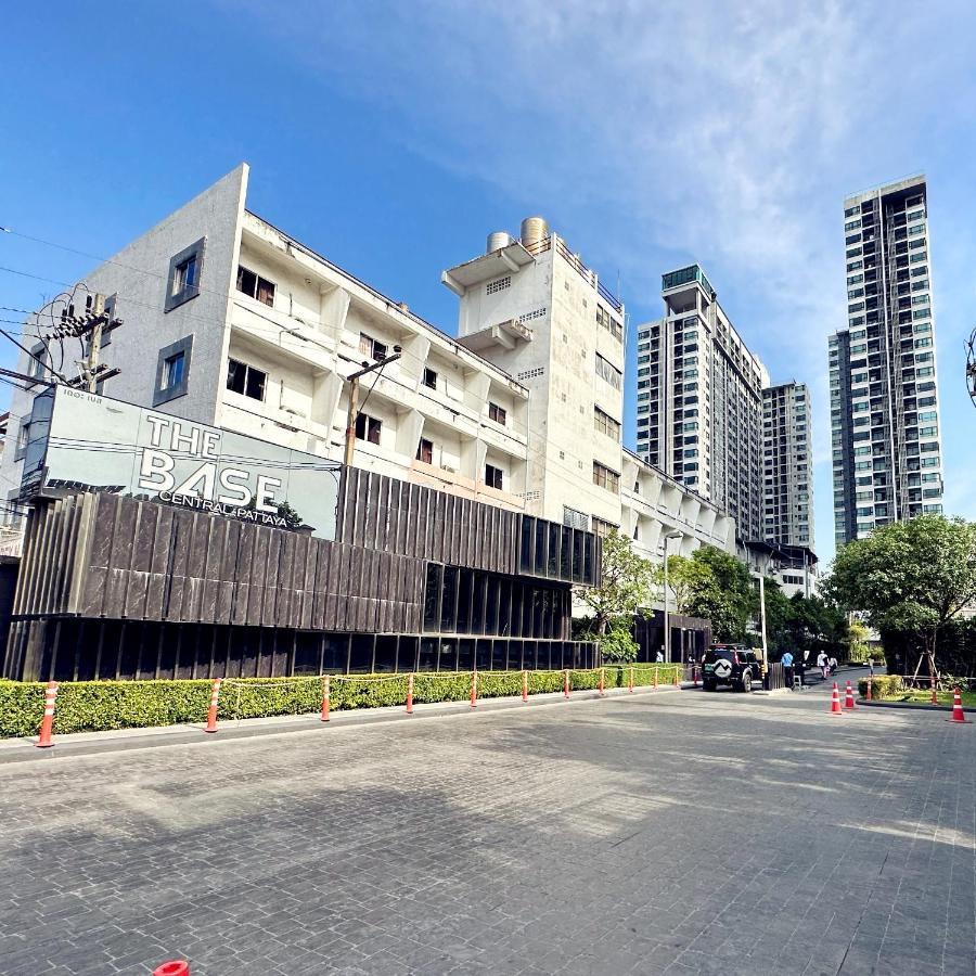 פאטאיה The Base Seaview Holiday Inn מראה חיצוני תמונה